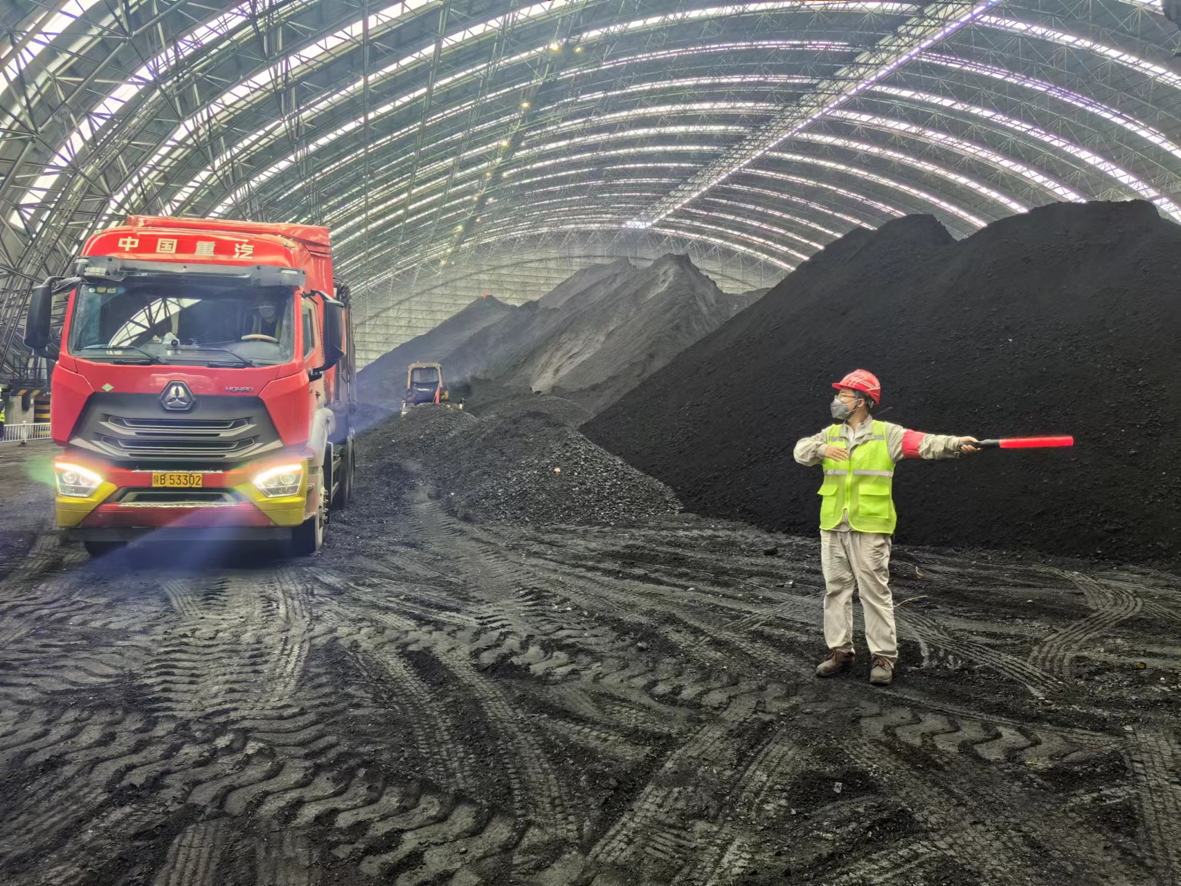 1689831347433061419.jpg 5.西安热电厂封闭煤场.jpg